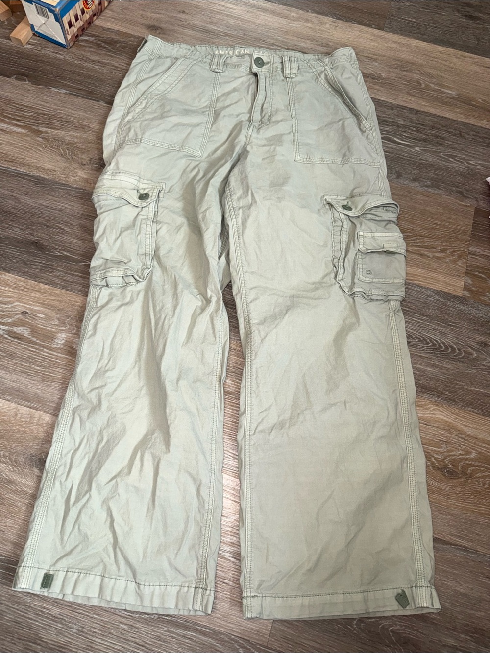 American Eagle Outfitters Light Khaki Cargo Pants